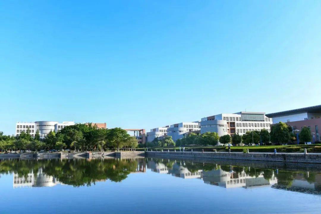 宿迁学院客户端宿迁学院网上办事服务大厅-第2张图片-太平洋在线下载